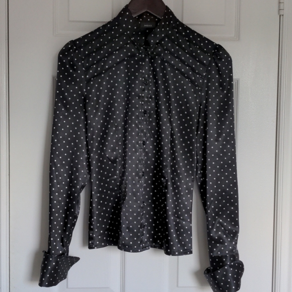 🌷Black & White Blouse - Picture 6 of 14